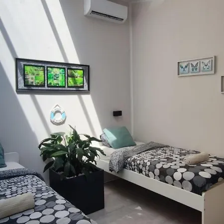 Luxury Townhouse Адехе