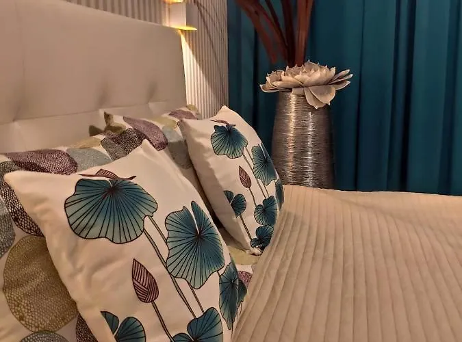 Апартаменты Luxury Townhouse *