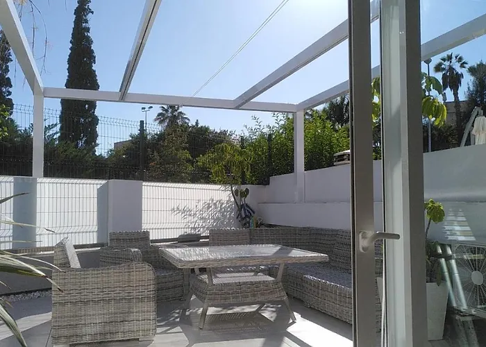 Апартаменты Luxury Townhouse Адехе