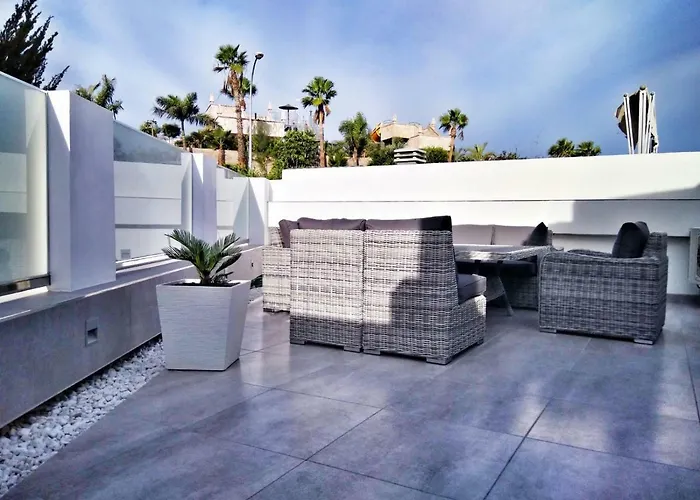 Luxury Townhouse Апартаменты Адехе