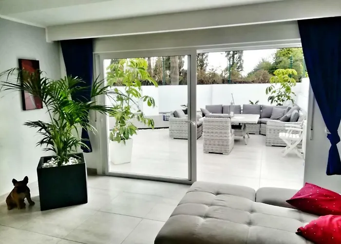 Luxury Townhouse Адехе