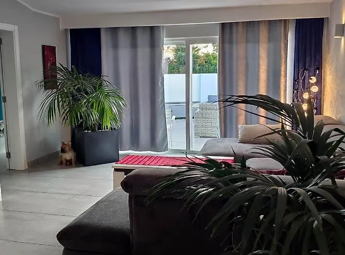 Luxury Townhouse Апартаменты Адехе