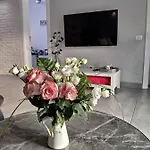 Luxury Townhouse אדחה