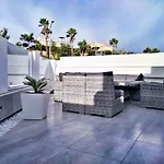 Luxury Townhouse דירה אדחה