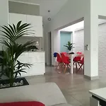 Luxury Townhouse אדחה