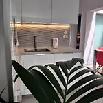 Luxury Townhouse דירה *