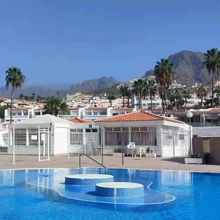 Palm & Sun Family Villa Apartmán