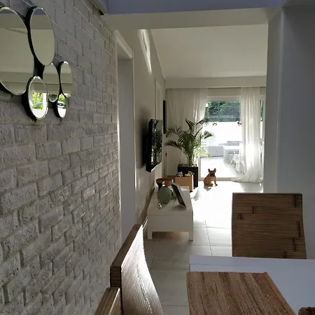 Palm & Sun Family Villa アデヘ