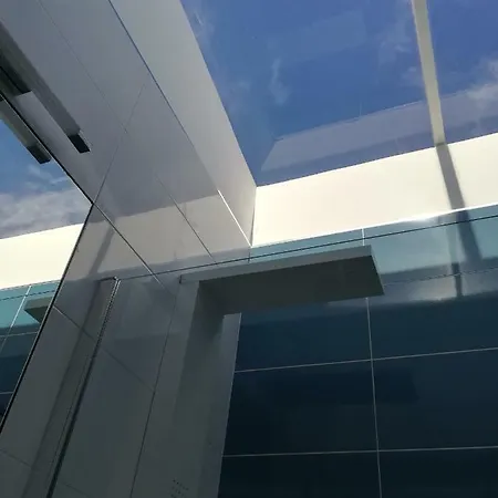 Luxury Townhouse * 阿德耶