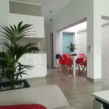 Luxury Townhouse 阿德耶