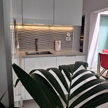 Luxury Townhouse Apartment *